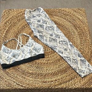 PINK Sport Women's Snakeskin Print Athletic Set